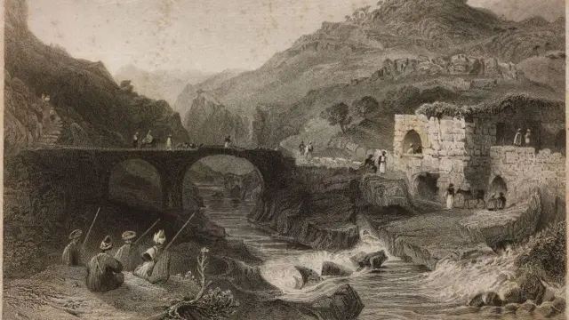 رسم لمجرى نهر قديم في لبنان يمرّ تحت جسر بجانب منزل قديم وفلاحون يجلسون على ضفافه يلبسون عمامات، وعلى الجانب الاآخر من الضفة شخصان بجانب حمار