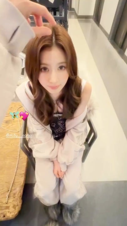 260224 تحديث قصة تشايونغ على الانستقرام - "🧚‍♀️💖" مع سانا