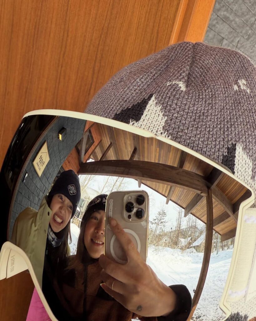 260207 تحديث IG audreysaurus مع ليزا