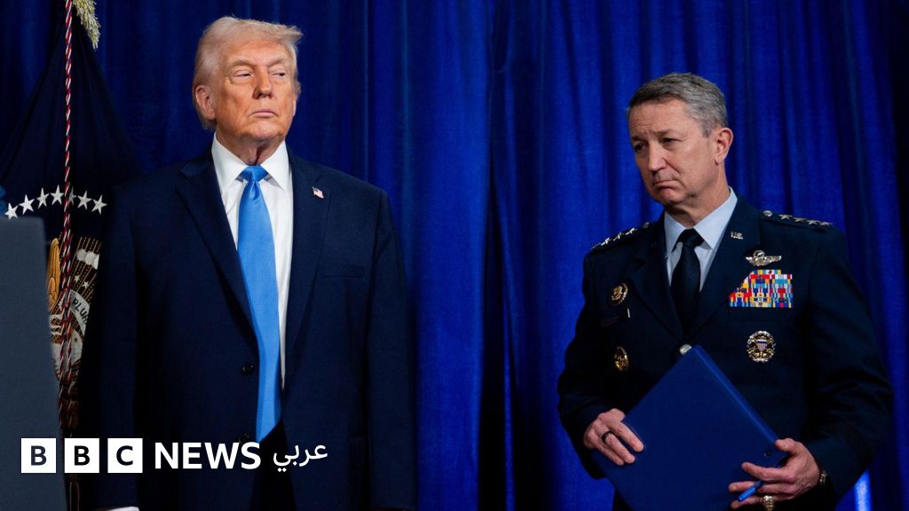 ترامب ينفي وجود خلاف مع رئيس هيئة الأركان حول الهجوم على إيران ويؤكد أن هزيمة طهران "ممكنة بسهولة"