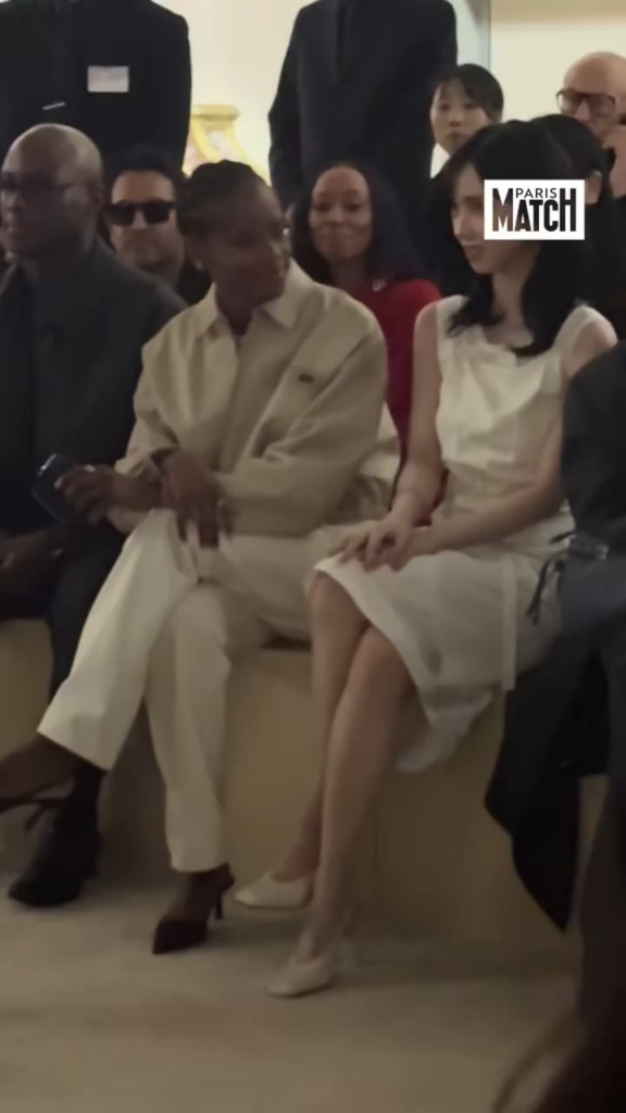 260226 تحديث باريس ماتش على التيك توك مع كارينا وليتيتيا رايت