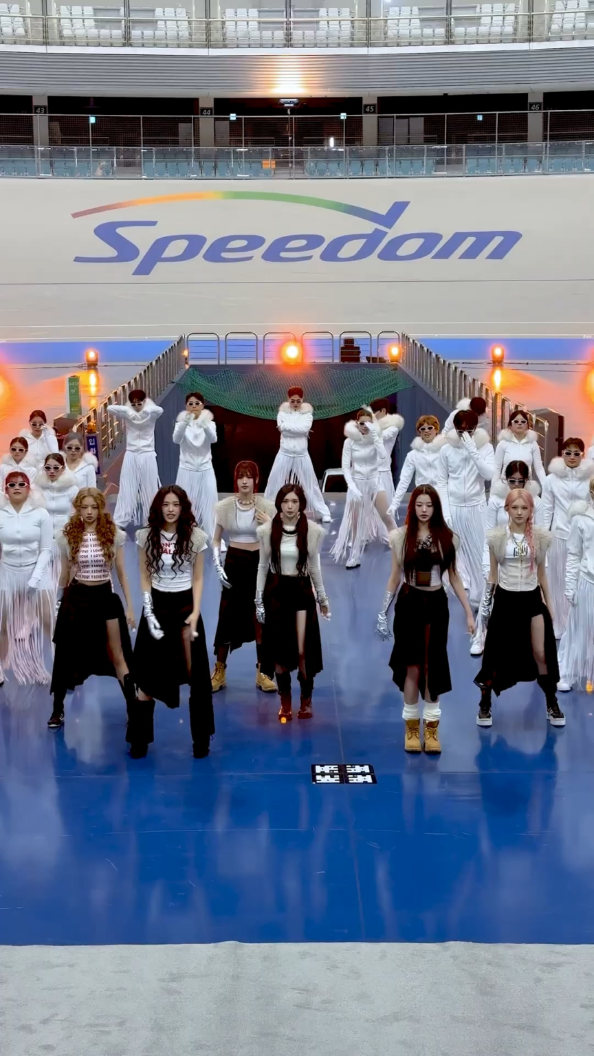 260223 تحديث TikTok الرسمي لـ IVE - 𝐌𝐄𝐆𝐀 𝐁𝐋𝐀𝐂𝐊𝐇𝐎𝐋𝐄 🌪️ (تحدي BLACKHOLE)