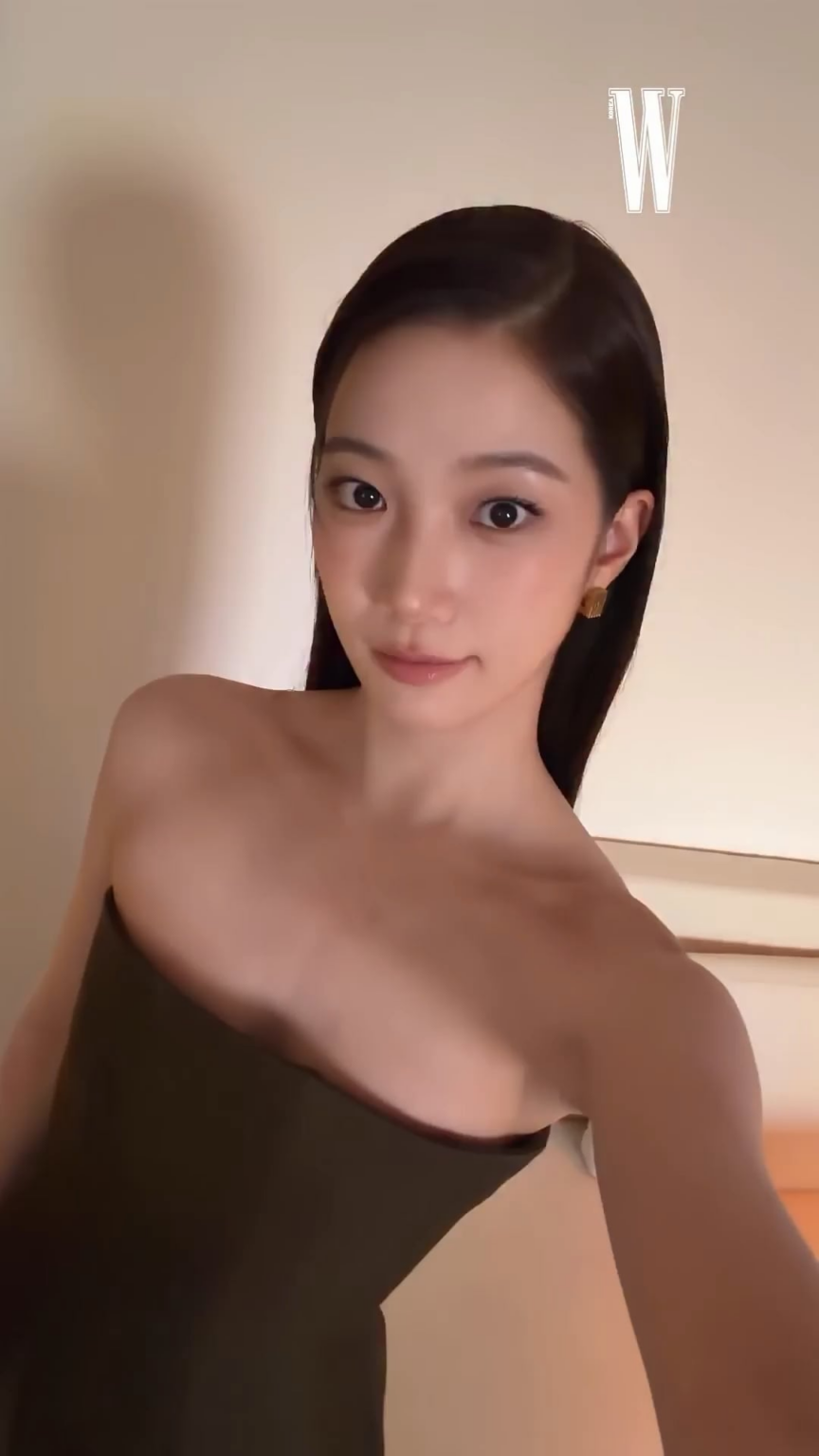 260215 تحديث انستقرام W Korea مع كازوها