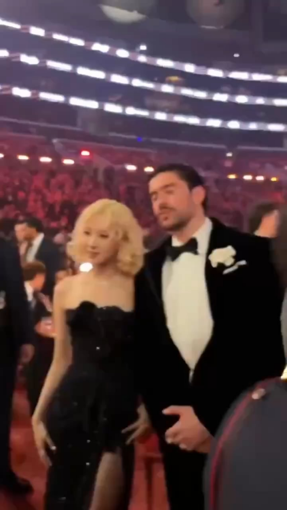 260201 روز مع باد باني في حفل توزيع جوائز جرامي