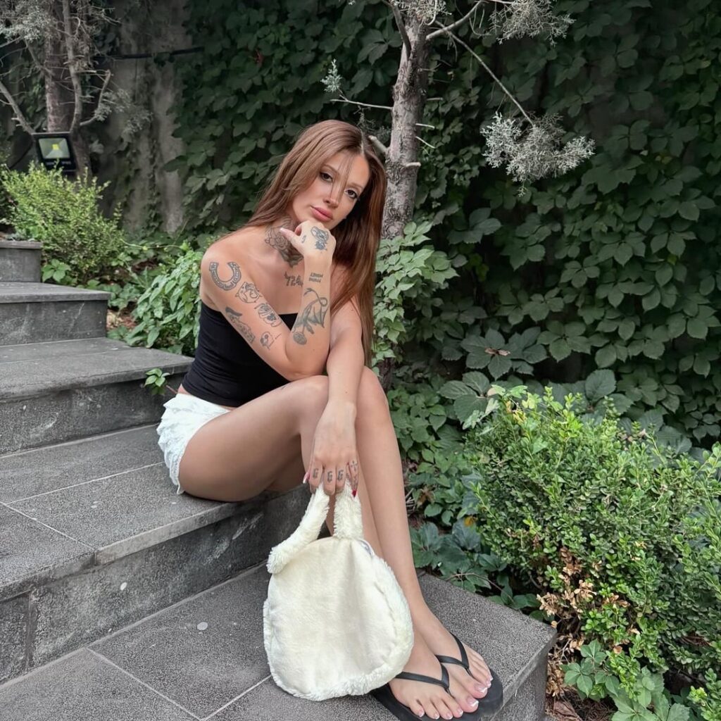 Akasi ASMR (Akasiya Özberk) Akasi ASMR (Akasiya Özberk)