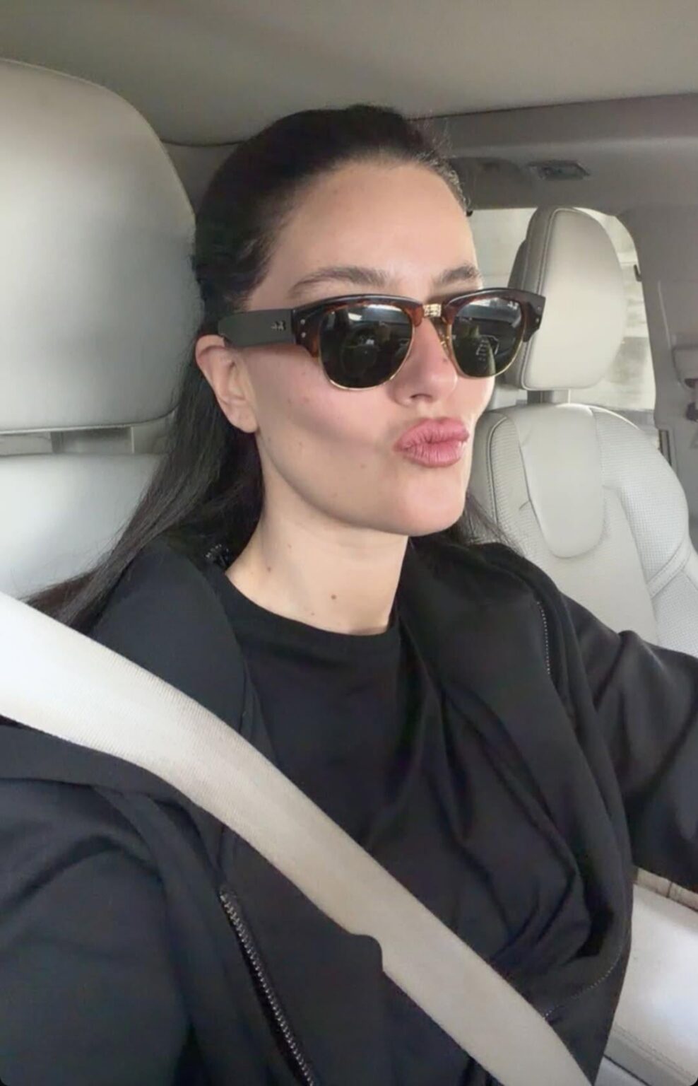 Pelin Akil Pelin Akil