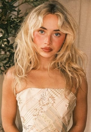 Hypnotized by Sabrina Carpenter rn