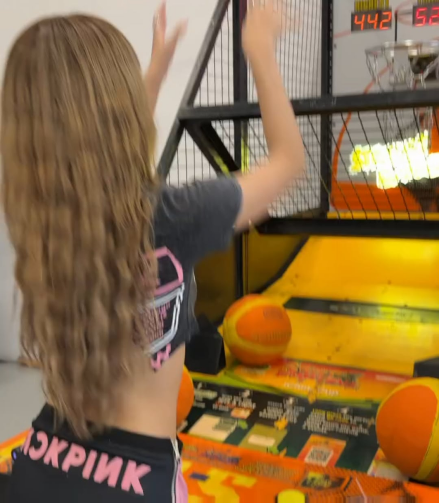 260203 تحديث انستقرام heyalic_e مع ليزا