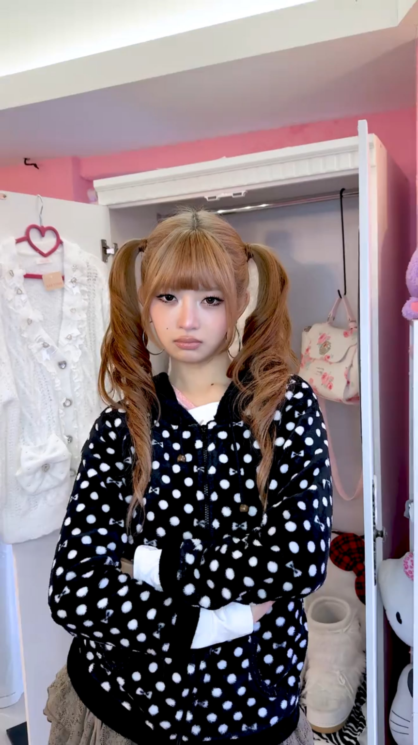 260219 تحديث TikTok الرسمي لـ IVE مع Rei - BANG BANG (إصدار Keyring.) مع MMTG Civilization Express JaeJae (تحدي BANG BANG)