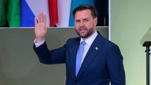 توجيه تهمة التهديد بقتل نائب الرئيس الأميركي إلى رجل