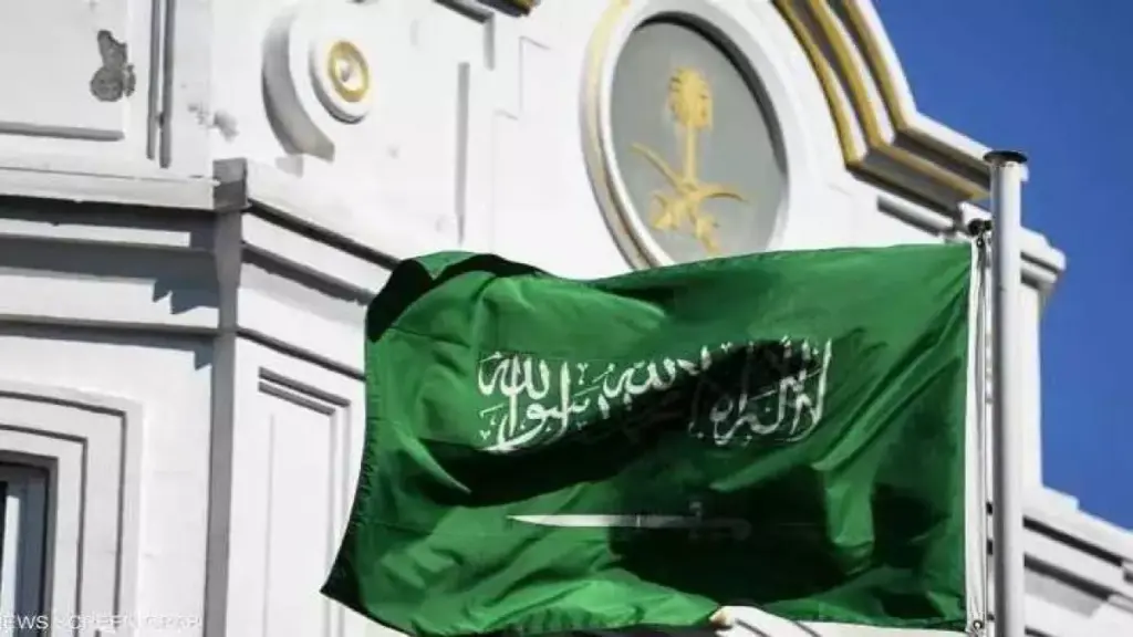 رسمي: قرار تاريخي من محمد بن سلمان يلغي المقابل المالي لجميع الوافدين في السعودية... مفاجأة تغير حياة الملايين وتدعم رؤية 2030!