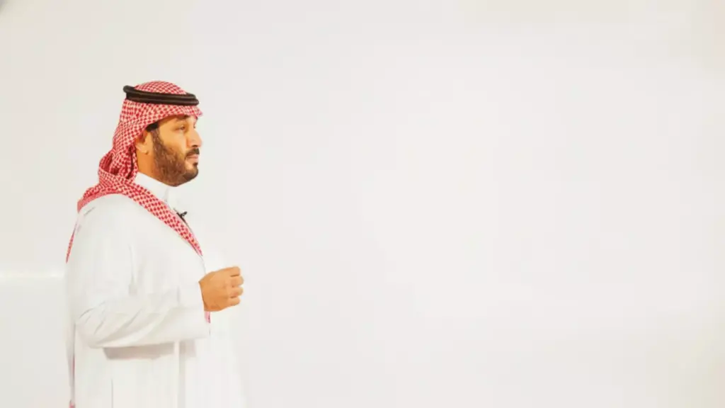 عاجل: انهيار مشروع نيوم... مسؤول سعودي يكشف الحقيقة المُرّة: "أنفقنا الكثير وأصبحنا في عجز مالي!"