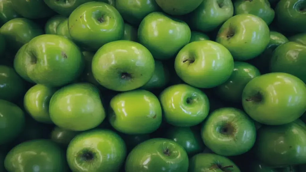 انتبهوا: مصر تحقق قفزة صادمة في إنتاج التفاح الأخضر... المركز الثاني إفريقياً بعد جنوب إفريقيا وتفوق على المغرب والجزائر!