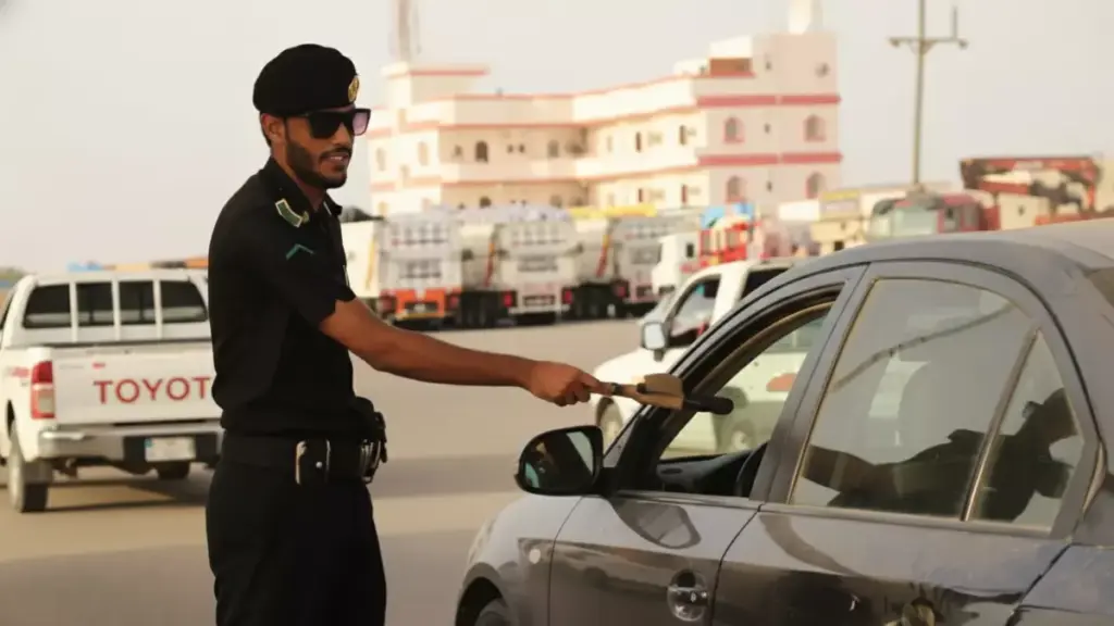 قرار مروري صادم يهدد حياة نصف مليون أسرة.. فجاء رد الإدارة العامة للمرور بحماية استباقية شاملة