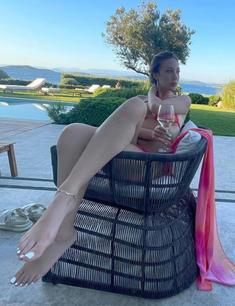 Yasmin Erbil Yasmin Erbil