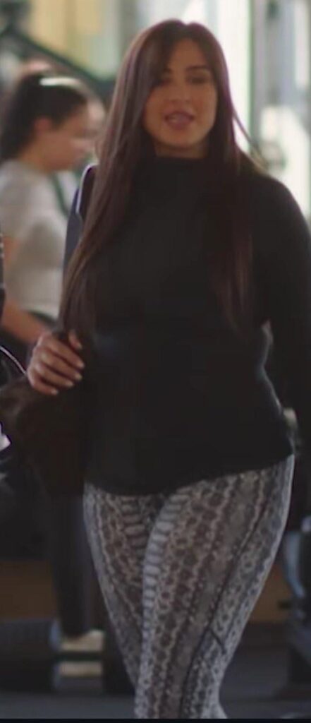 Yasmin Abdelaziz Yasmin Abdelaziz