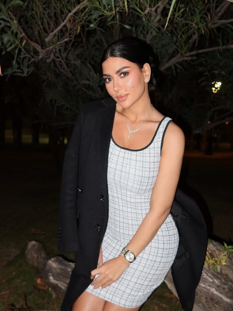 Caroline Azmy - IG Post & Story Feb 2026