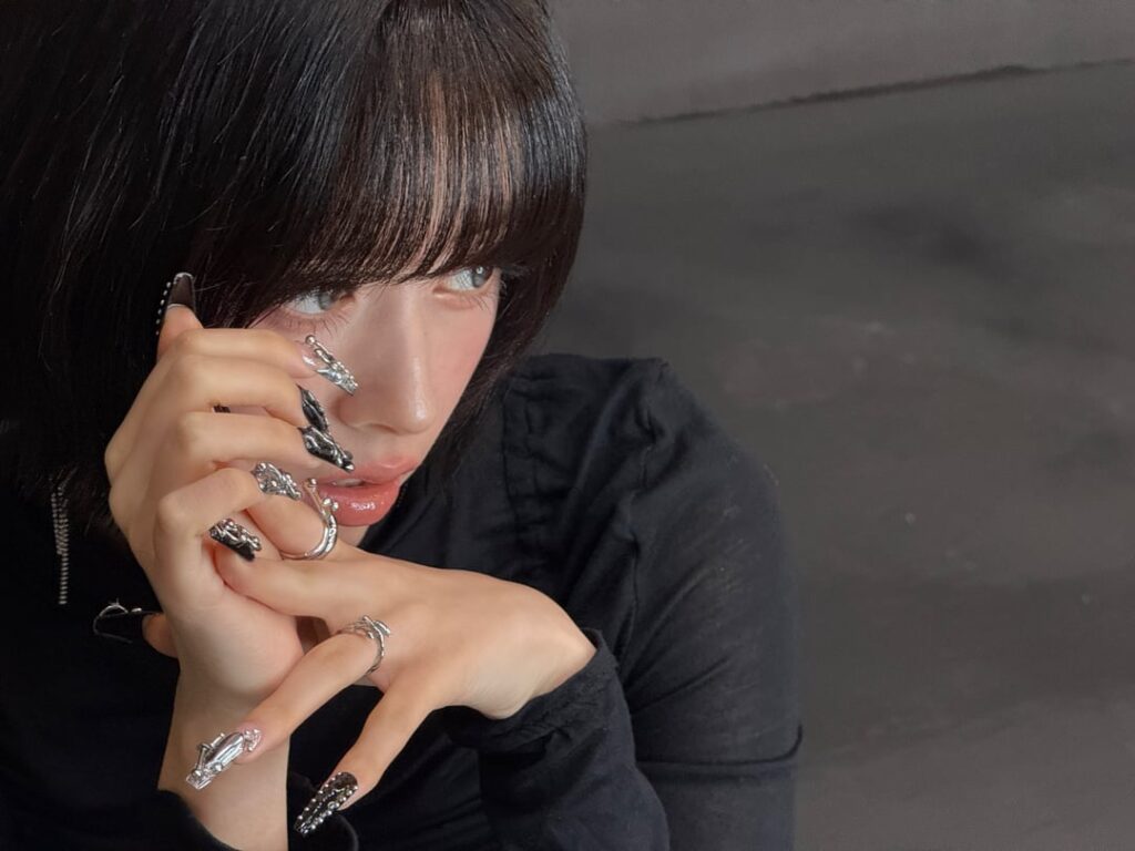 NiziU - الحلقة الثانية: GOOD GIRL BUT NOT FOR YOU (MOOD IMAGES_02.zip - Rima, Miihi, Nina)