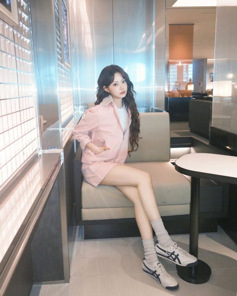 260224 - تحديث هونج ايونتشاي في الانستقرام. هاه يونجين