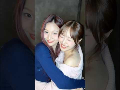 CHUU مع VIVIZ/GFRIEND UMJI - XO، My Cyberlove (تحدي الرقص) (260202)