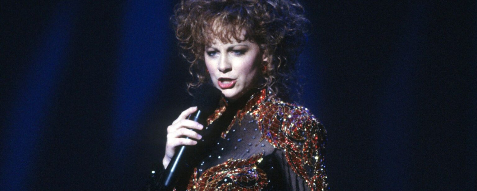 في مثل هذا اليوم من عام 1991، أصدرت ريبا ماكنتاير أغنيتها المميزة بعد أن كافحت لتسجيلها لمدة نصف عقد.