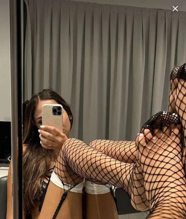 Merve taşkın ve mükemmel ayakları