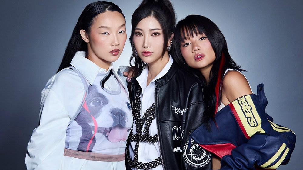 مغنيو "KPop Demon Hunters" يؤدون أغنية "Golden" في حفل توزيع جوائز BAFTA السينمائية