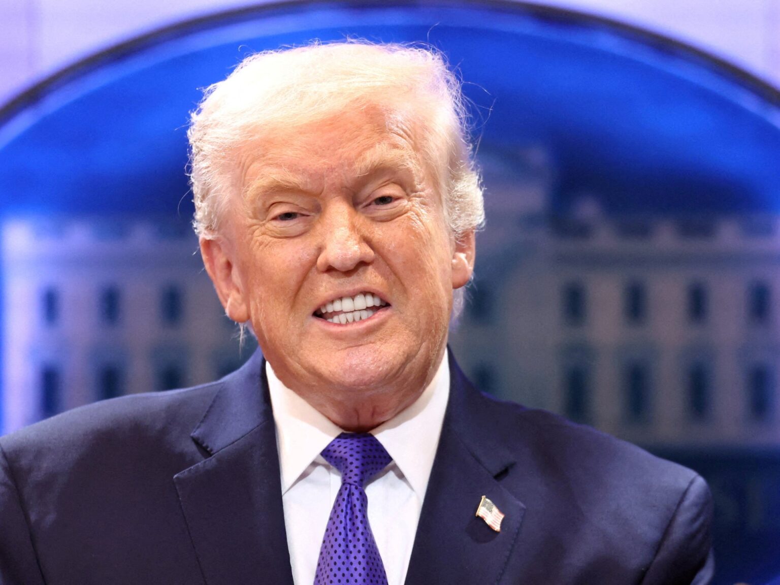 ترمب يرفع رسومه العالمية إلى 15% ويهاجم المحكمة العليا | اقتصاد ترمب يرفع رسومه العالمية إلى 15% ويهاجم المحكمة العليا | اقتصاد