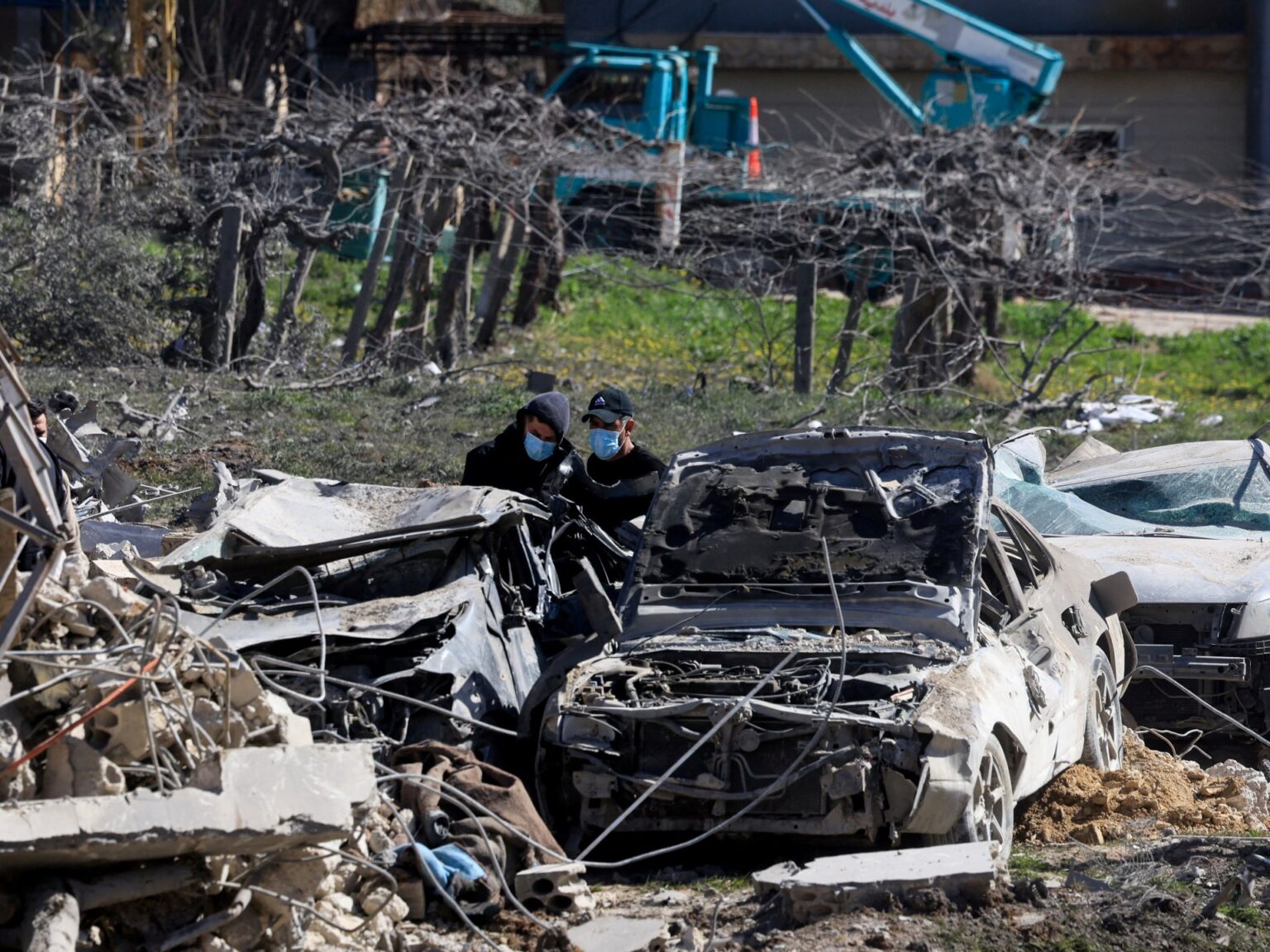 قتيل وجريح بغارات إسرائيلية على البقاع وعون يدعو أبناء الجنوب للتطوع | أخبار