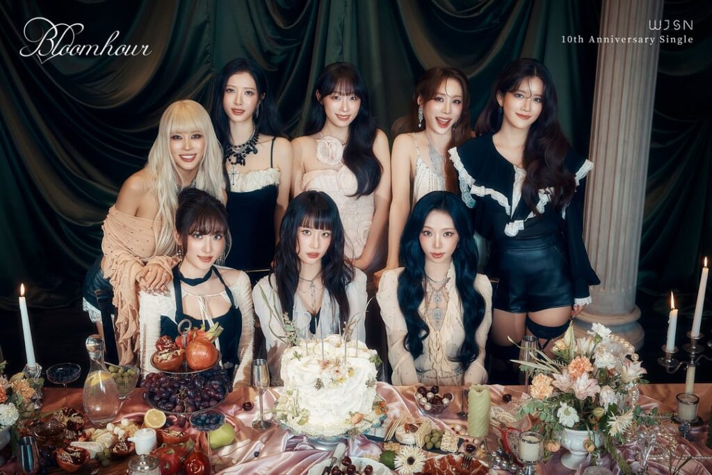 WJSN – الألبوم المنفرد للذكرى العاشرة: Bloom Hour (الصورة المفاهيمية رقم 2 – المجموعة) WJSN - الألبوم المنفرد للذكرى العاشرة: Bloom Hour (الصورة المفاهيمية رقم 2 - المجموعة)