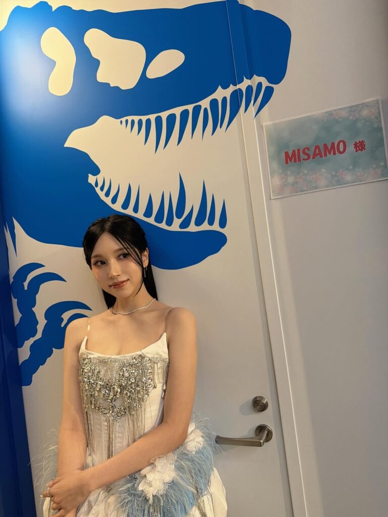 260207 تحديث مينا على الانستقرام - USJ 🎉