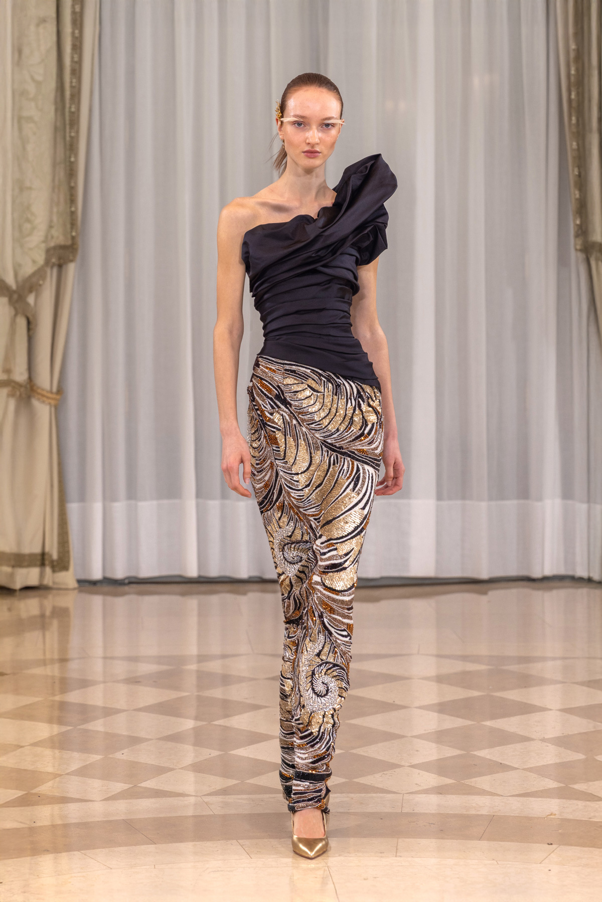 من مجموعة سعيد قبيسي Rebirth SS26 للخياطة الراقية (تصوير خاص بدارسعيد قبيسي)