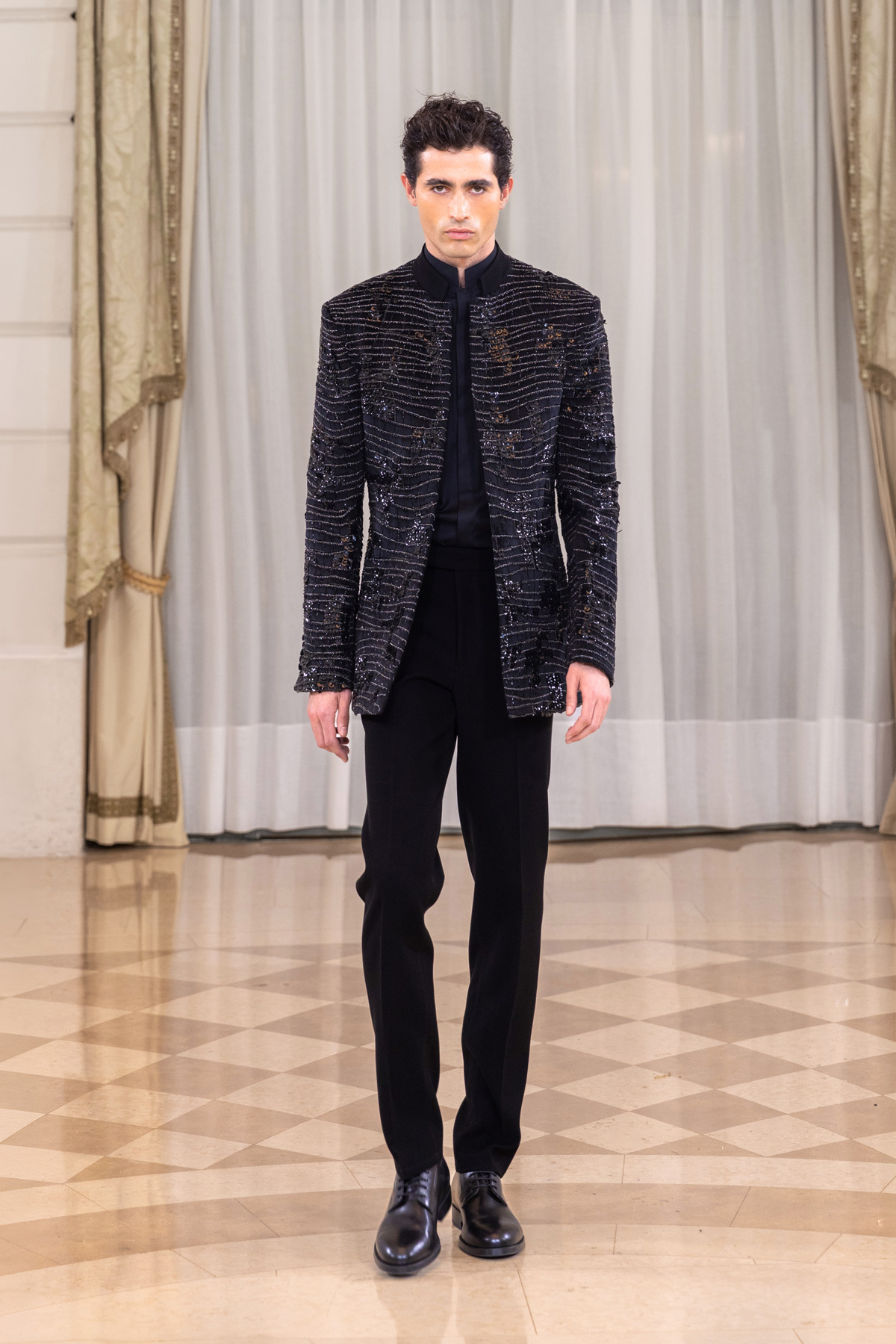 من مجموعة سعيد قبيسي Rebirth SS26 للخياطة الراقية (تصوير خاص بدارسعيد قبيسي)