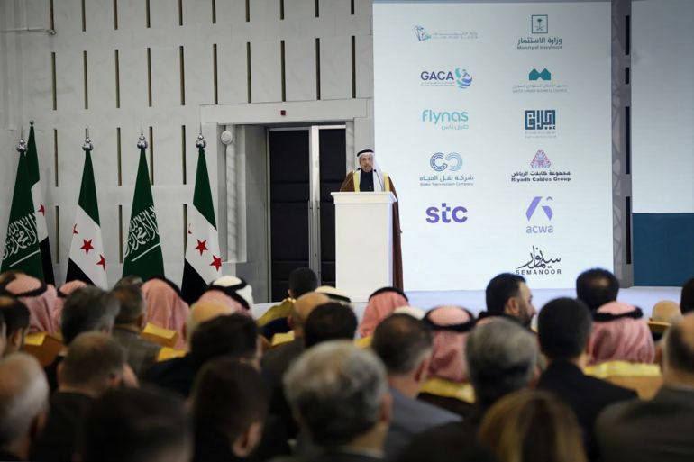 برعاية الرئيس أحمد الشرع بدء مراسم الإعلان عن توقيع “عقود استراتيجية” بين سوريا والسعودية سانا