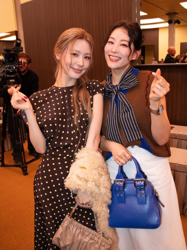 260227 تحديث الانستقرام Arden Cho مع مييون