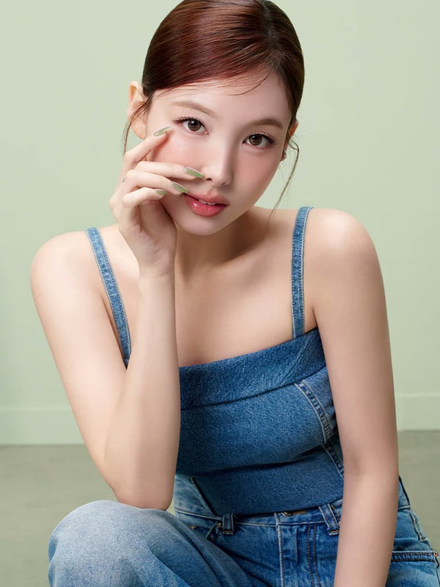 260219 تحديث موقع بدلة الأصابع في اليابان - NAYEON x FINGER SUIT 「مجموعة الربيع 2026」