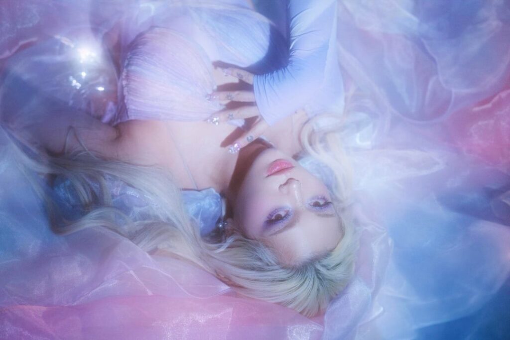 aleXa- اللسان مربوط (مفهوم الصور)