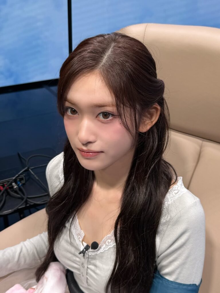 260225 تحديث الانستقرام لـ THE TRUEMAN SHOW مع Leeseo (مع Lee Yongjin)