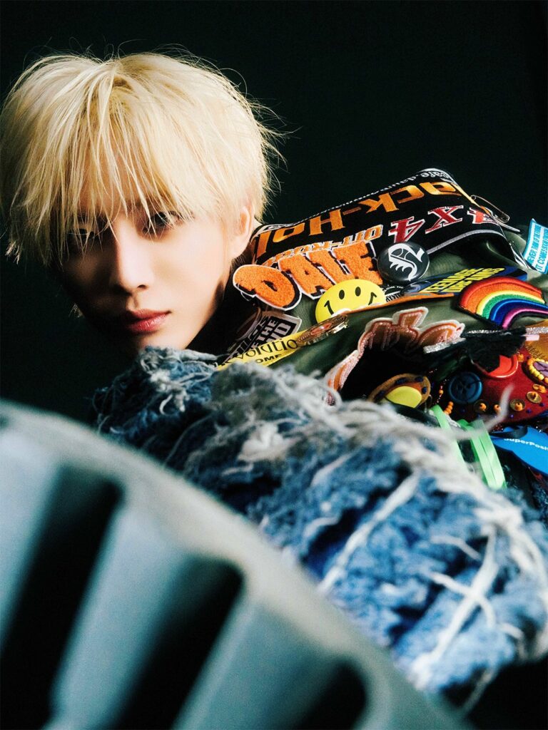 NINE.i LAVIN – الألبوم المصغر: رسوم متحركة (الصورة المفاهيمية رقم 1) NINE.i LAVIN - الألبوم المصغر: رسوم متحركة (الصورة المفاهيمية رقم 1)