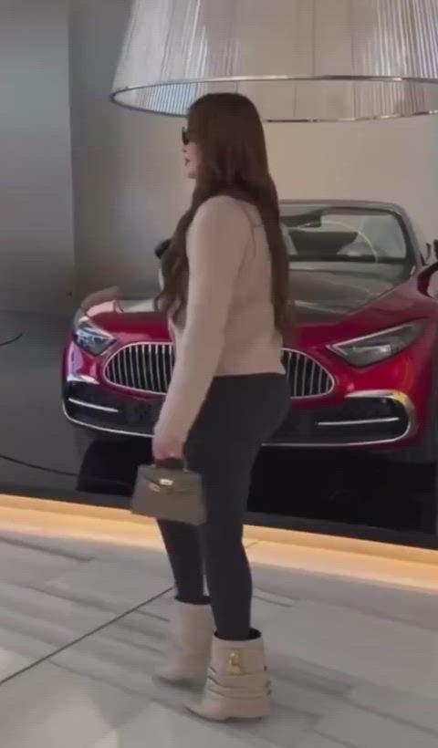 Nesreen Tafesh 🍑 (p.t 2 of 3)