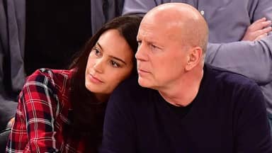 بعد 17 عاماً... زوجة بروس ويليس: "لقد خُلقت لأحبه"