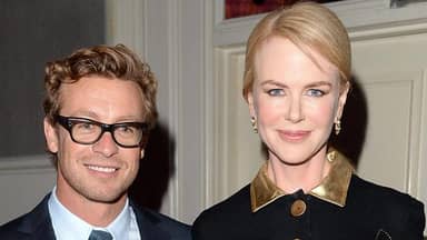 هل دخلت نيكول كيدمان في علاقة عاطفية مع سيمون بيكر؟