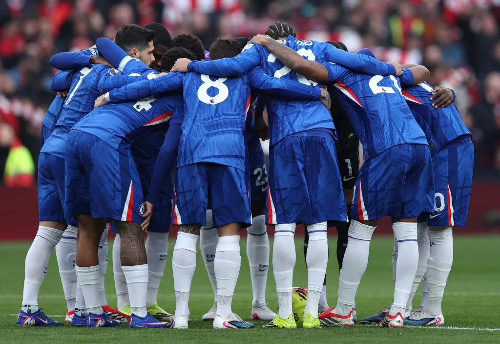 أزمة بين أسطورة تشيلسي ومغنية أمريكية بسبب ابنته.. ما القصة؟