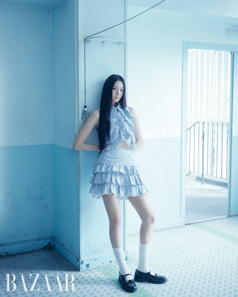 MEOVV Gawon - Harper's BAZAAR Korea x Sandro (المعاينة المصورة لإصدار أبريل 2026)