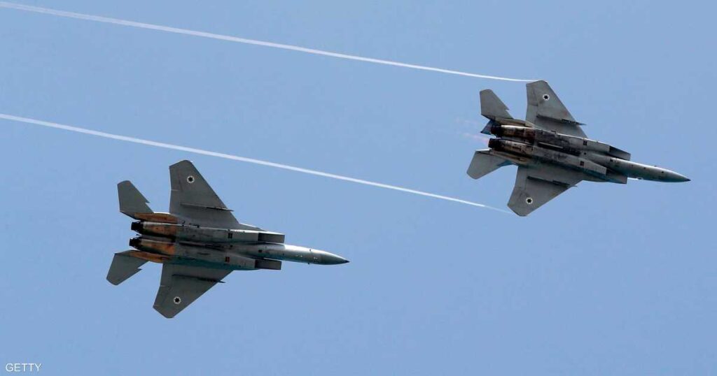 إسرائيل تعلن شن ضربات على “أهداف للنظام” في إيران إسرائيل تعلن شن ضربات على "أهداف للنظام" في إيران