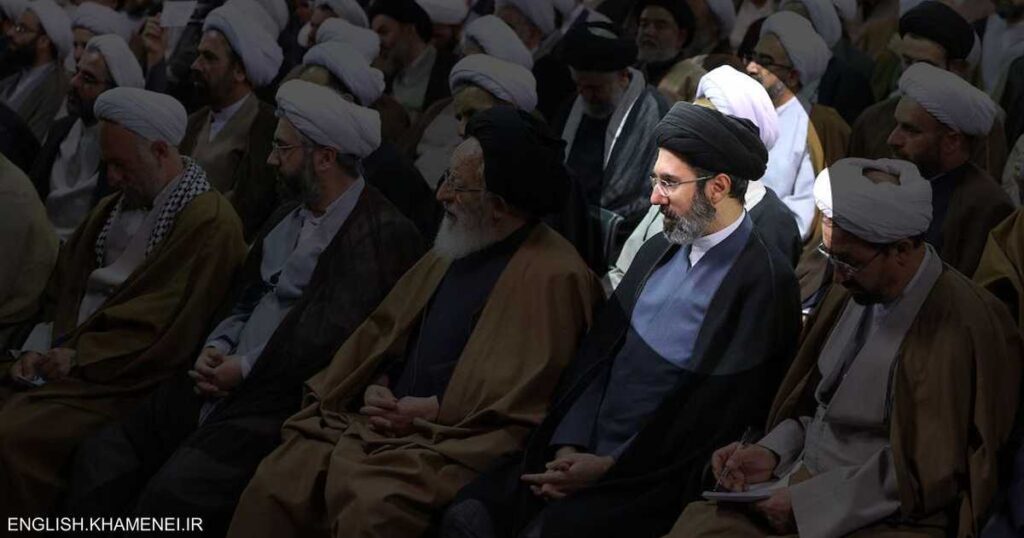 البيت الأبيض: الاستخبارات تتابع مجتبي خامنئي