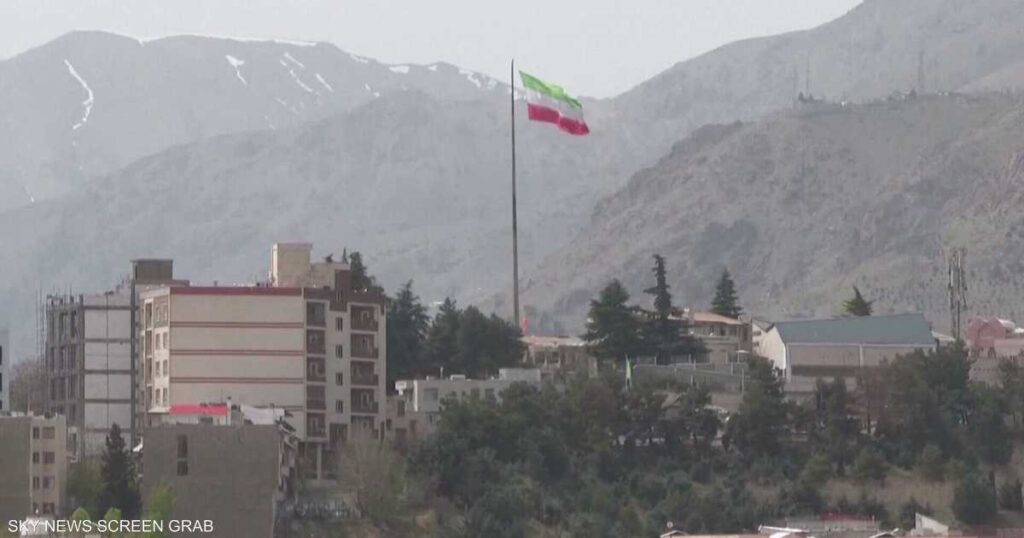 استخبارات إيران تعتقل 97 شخصا بتهمة الانتماء إلى جيش إسرائيل