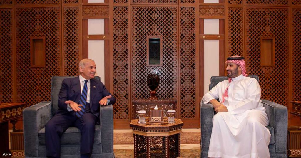 باكستان تؤكد دعم السعودية في مواجهة الاعتداءات الإيرانية باكستان تؤكد دعم السعودية في مواجهة الاعتداءات الإيرانية