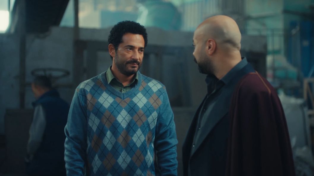  أحداث الحلقة السابعة عشر في إفراج.. عباس يقترب من الحقيقة والخطر يهدد ابنه