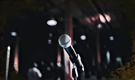 بالفيديو…-فنانة-لبنانيّة-بكت-خلال-حفلها-بسبب-الحرب-على-لبنان